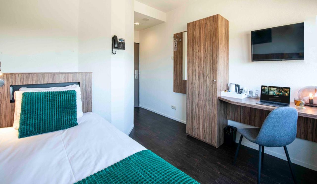 Hotel Wicc Wageningue Extérieur photo
