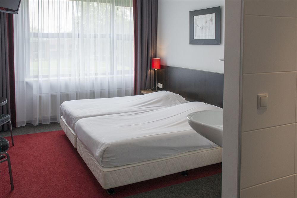 Hotel Wicc Wageningue Extérieur photo